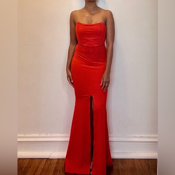 ASOS Design Red Corset Cut Out Maxi Dress - Picture 3 of 6